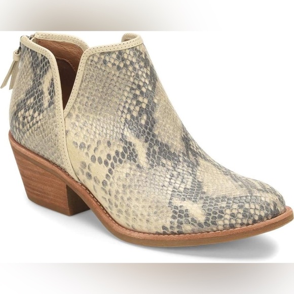 SOFFT Abena Snake Print taupe Leather Ankle Bootie 7.5 - Picture 1 of 12